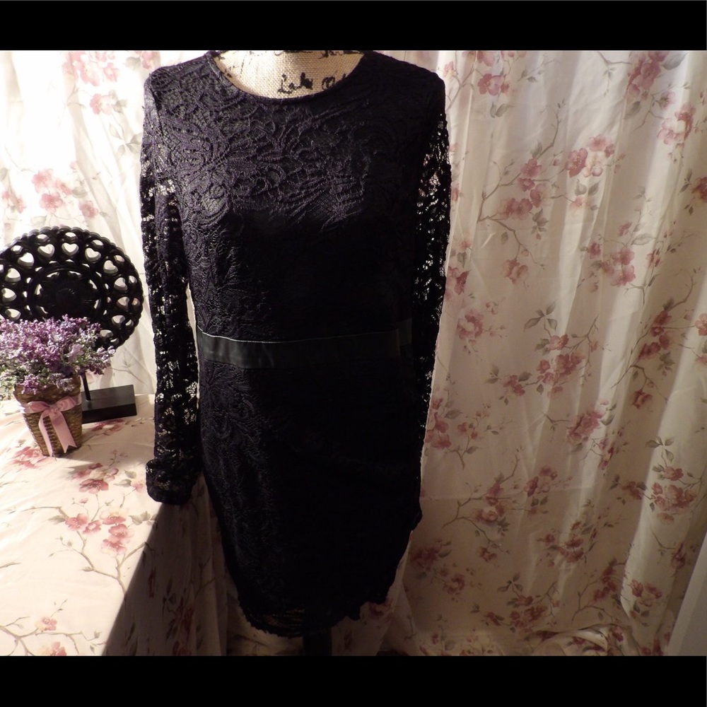 TOTO Collection Plus Size Black Lace dress - Picture 4 of 6